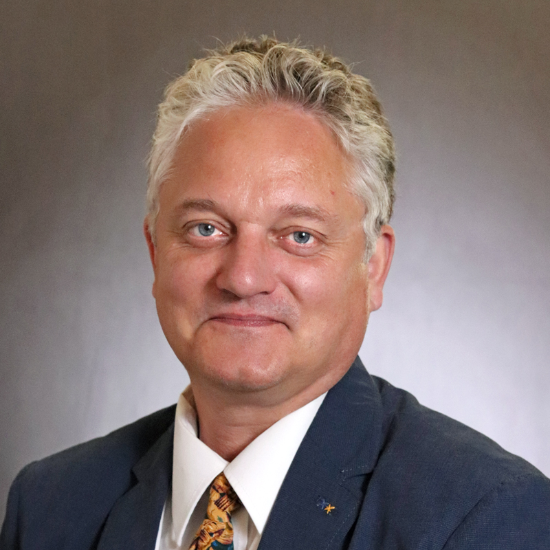 Head shot of Ralph Bauer