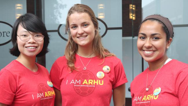 admissions ambassadors 2 background Thumbnail